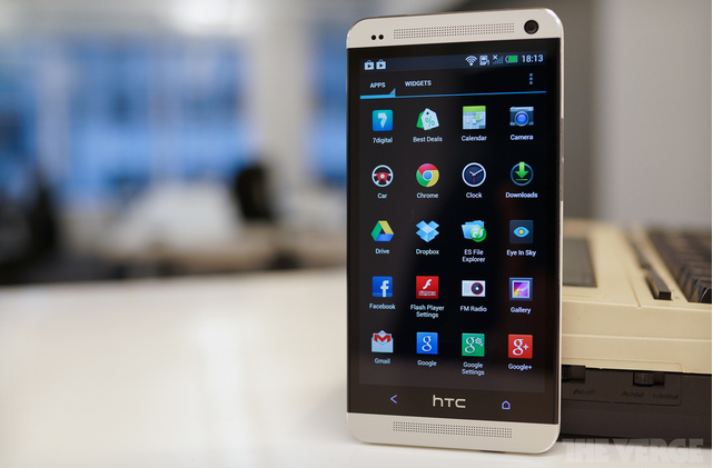 HTC chuẩn bị cho ra mắt Phablet 6 inch -  HTC One Max